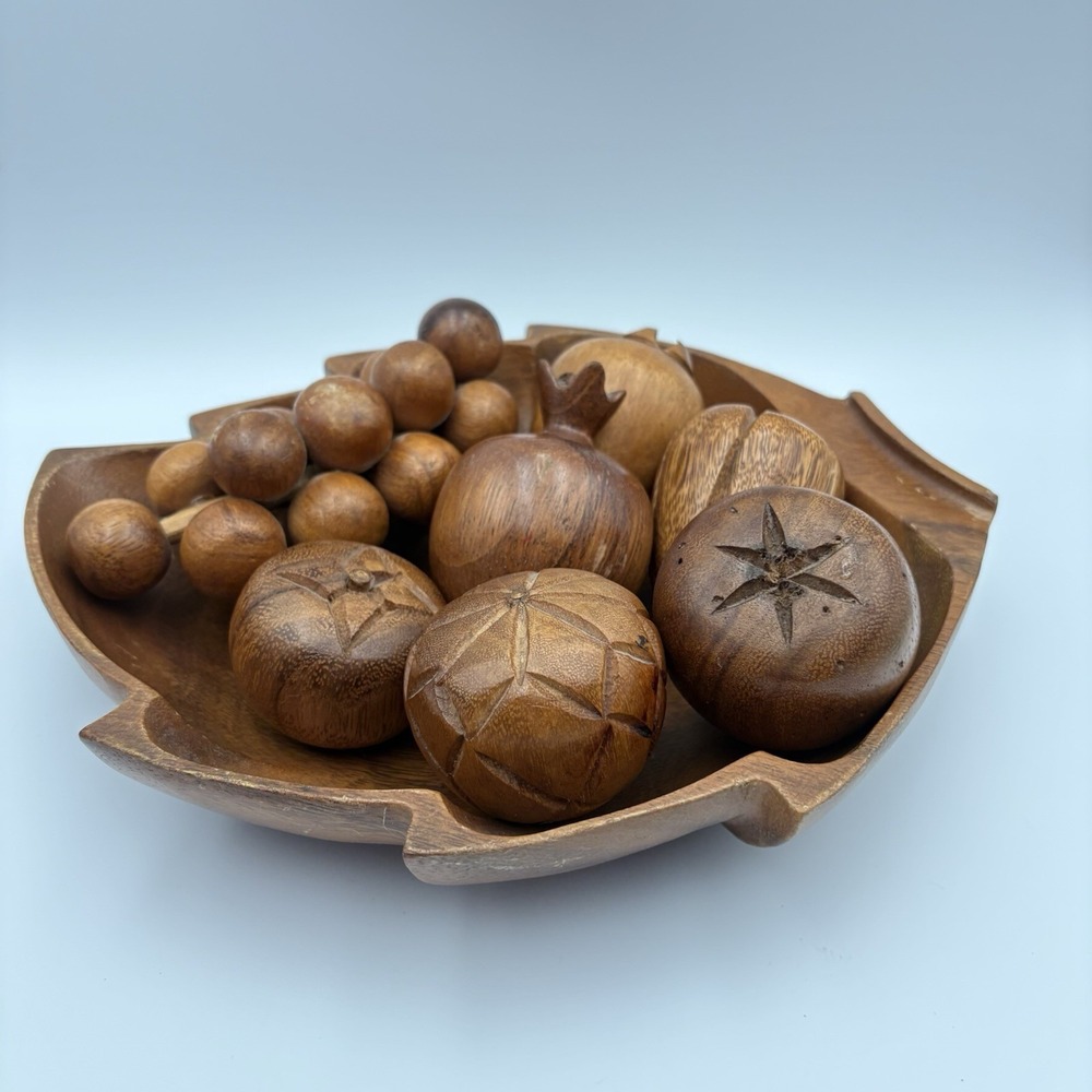 Dolphin Monkey Pod Wood Bowl & 7 Pieces Wooden Fruit vintage brown